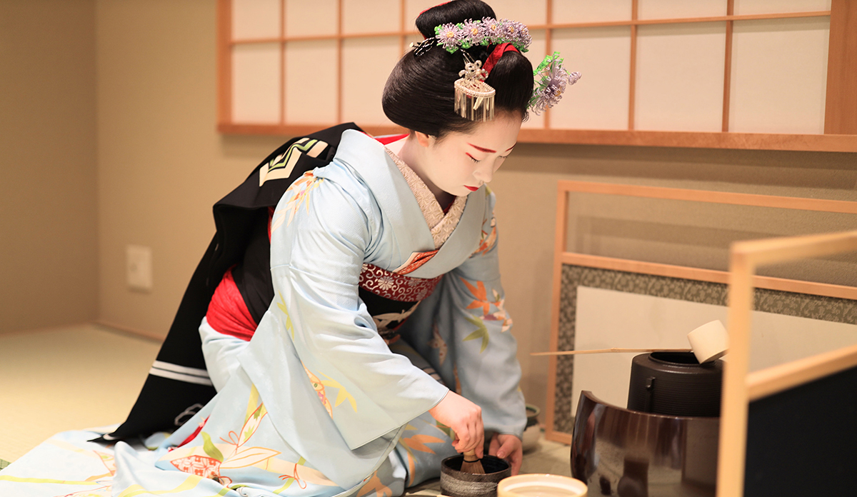 Tea with kimono experience in Kyoto,