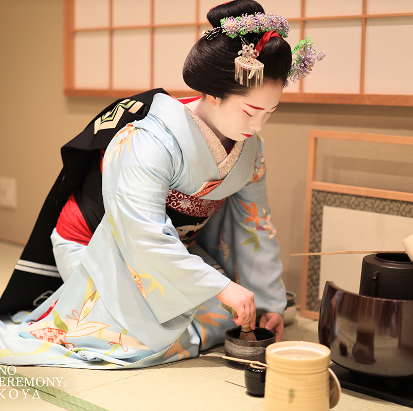Geisha tea ceremony