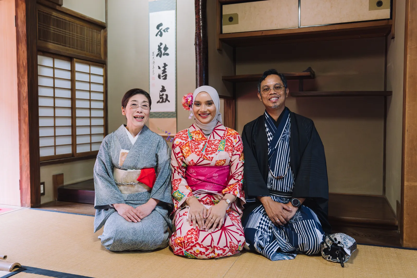 Guests with their English-speaking tea host