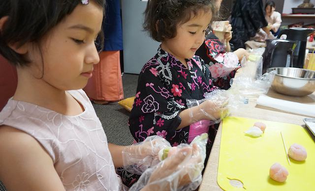 Cooking for kids Kyoto (Onigiri, takoyaki snack)