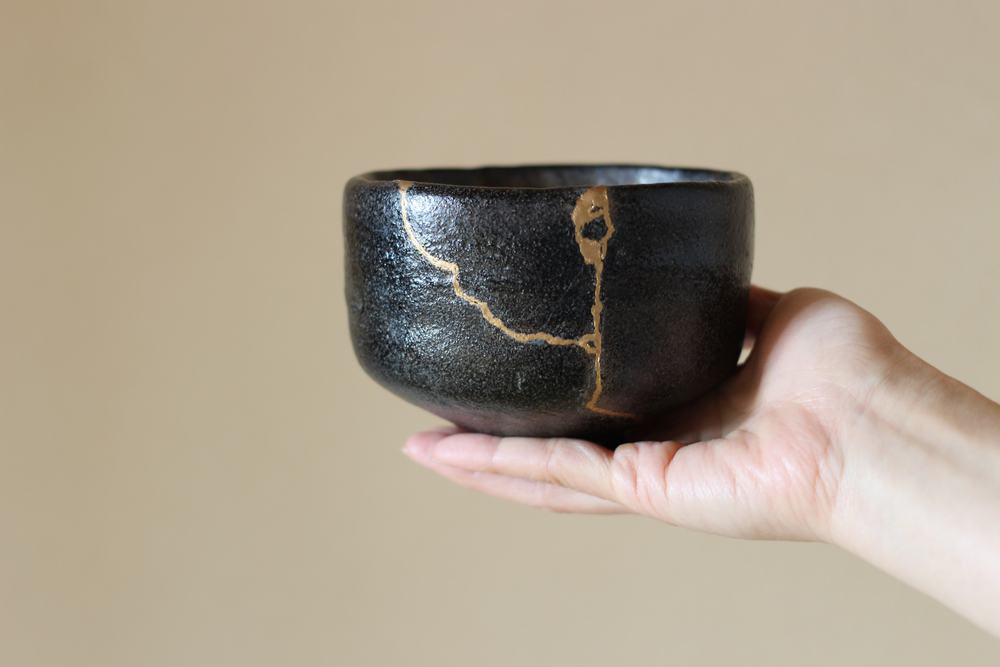 kintsugi လူတန်းစားကျိုတို