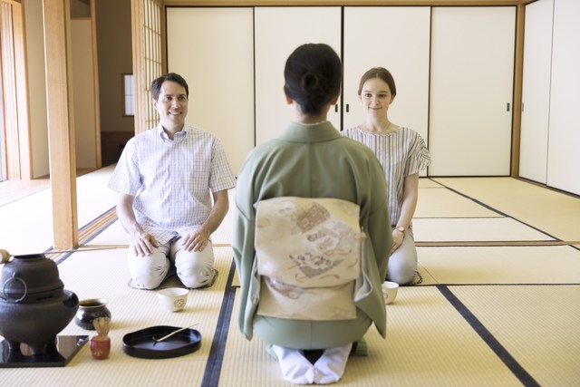 京都で茶道体験（着物なし）