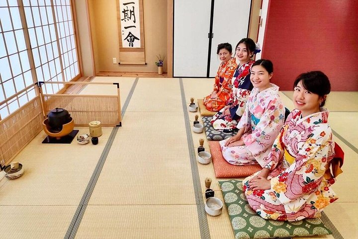 Kimono Tea Ceremony Osaka