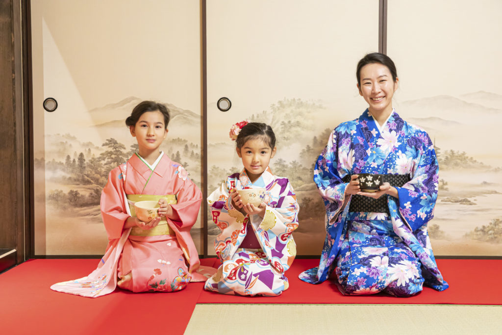 family kids tea ceremony
