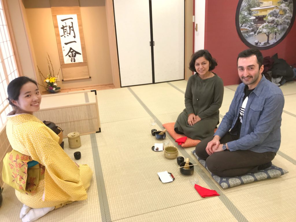 大阪で茶道体験（私服）