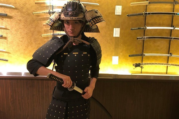 武士體驗: 穿著武士盔甲 武士體驗: 穿著武士盔甲