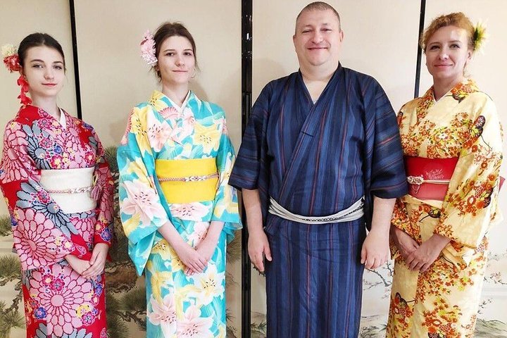 Kimono rental in - Tea Japan Experiences MAIKOYA