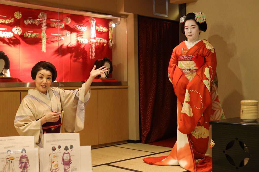 舞妓 芸妓の舞 懐石ディナー付き Tea Ceremony Japan Experiences Maikoya