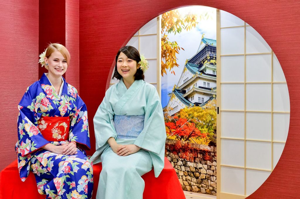 Kimono & Self Photo Shooting in a Heritage House of Osaka