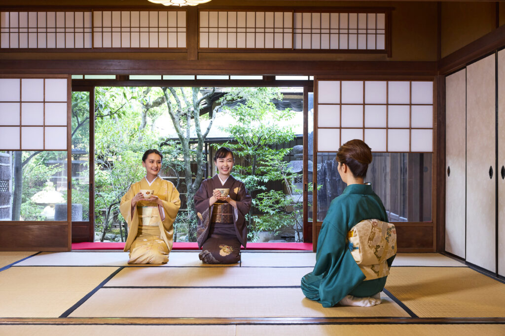 PRIVATE Kimono Tea Ceremony Gion Kiyomizu – at the Registered Cultural Property
