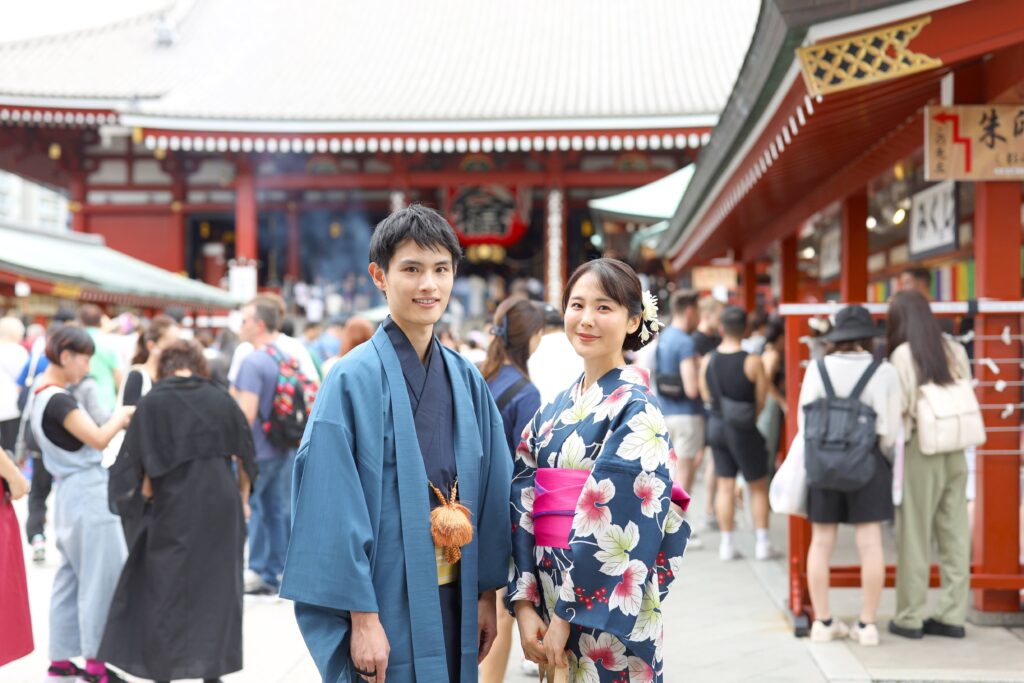 Kimono Rental in Sensoji Temple Tokyo Asakusa