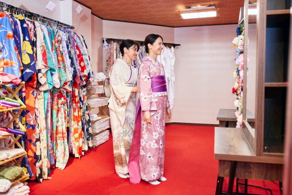 How to Rent a Kimono in Asakusa, Tokyo (+ Kimono Rental Shops)