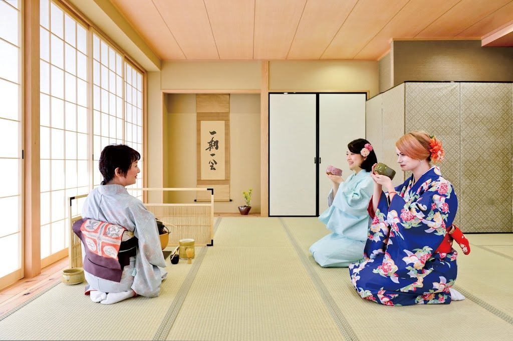 Maikoya Kyoto Kimono Tea Ceremony