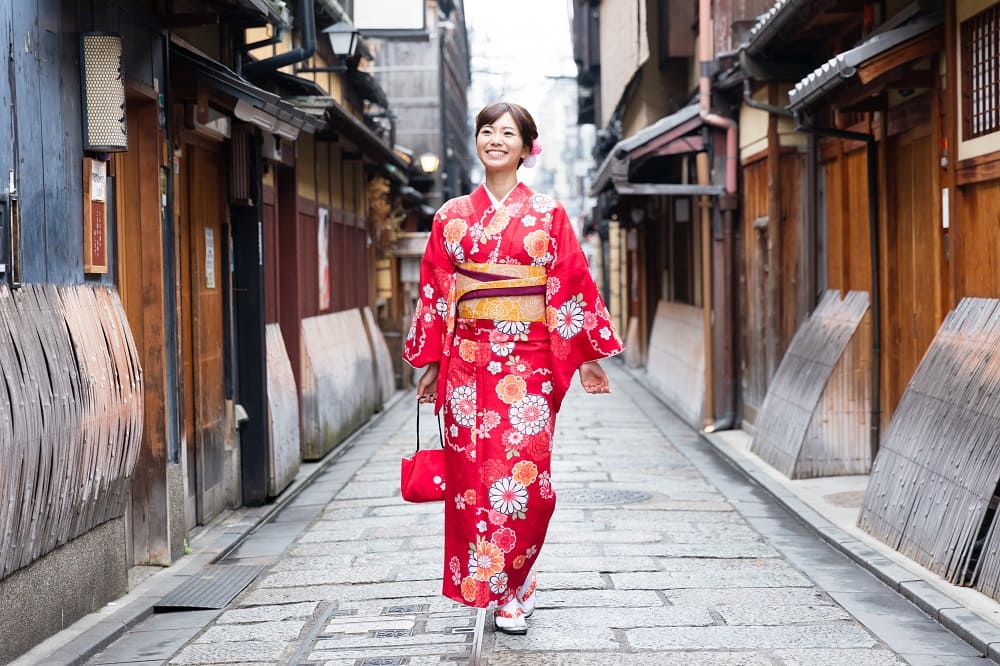 Asakusa Kimono Rental Plan - Choose From a Variety of Beautiful