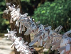 Omikuji amulets