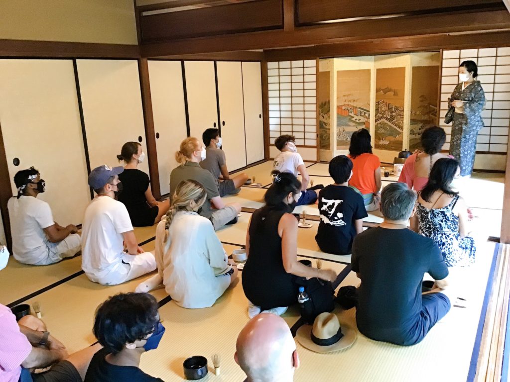 Tea Ceremony (Casual Clothes) for Groups Kyoto Maikoya